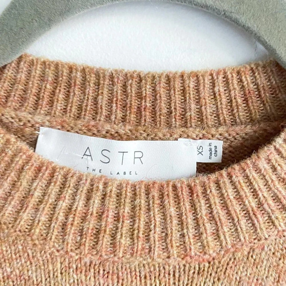 NEW ASTR the Label Puff Sleeve Wool Blend  Pullover Sweater XS - Picture 7 of 8